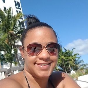 Meet your Posher, Evita